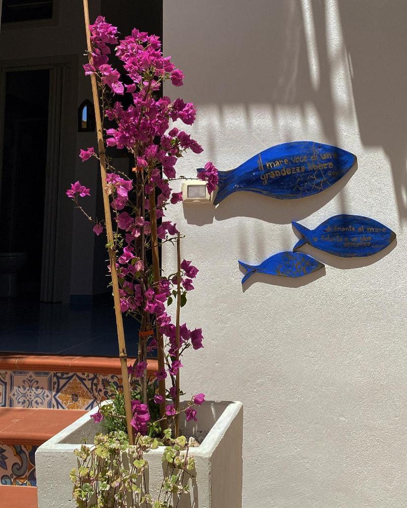 Casa Vacanza Le Tre Sorelle Vietri Exterior foto